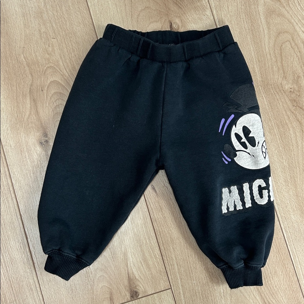 Disney x Zara Black Mickey Graphic Joggers (18-24m)